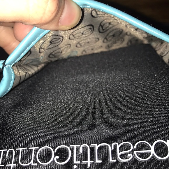 Beauty Bag from beauticontrol - Picture 4 of 6